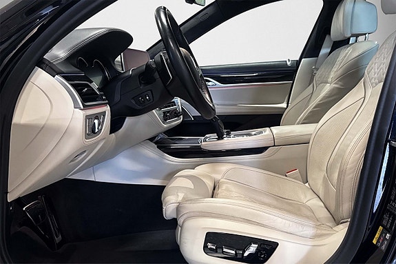 BMW 740Le 9 of 29