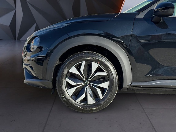 Nissan Juke 8 of 17