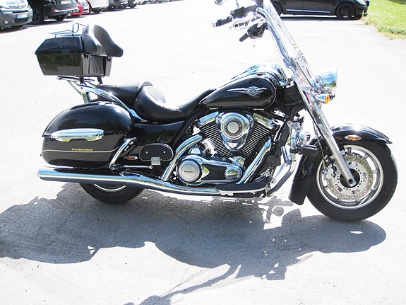 Kawasaki Vulcan 1700 Classic Tourer 6 of 8