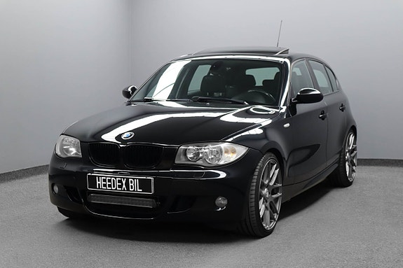 BMW 120d 4 of 5