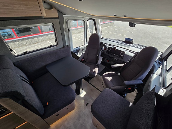 Hymer B-MC I 680 Facelift 9 of 13