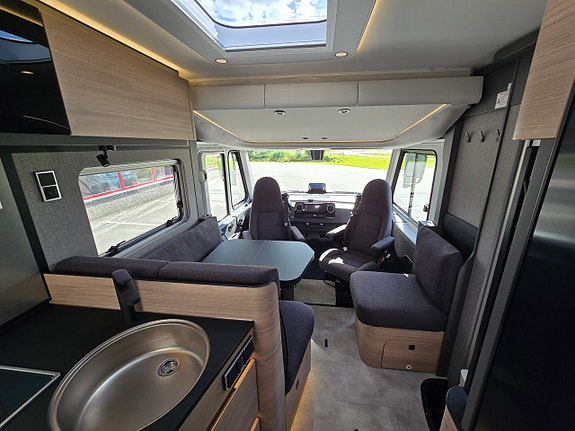 Hymer B-MC I 680 Facelift 3 of 13