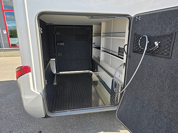 Hymer B-MC I 680 Facelift 12 of 13
