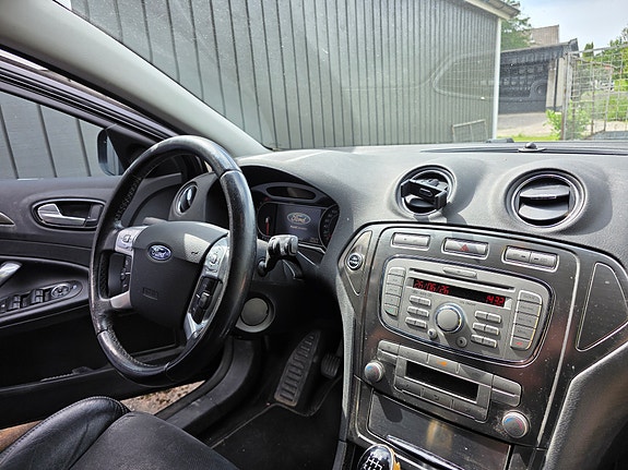 Ford Mondeo 3 of 4