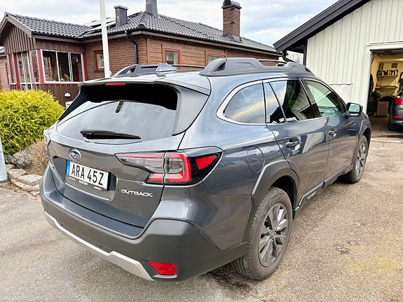 Subaru Outback 4 of 5
