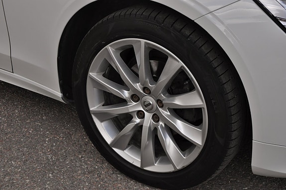 Volvo V90 10 of 11