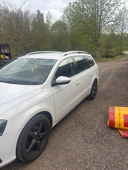 Volkswagen Passat 5 of 5