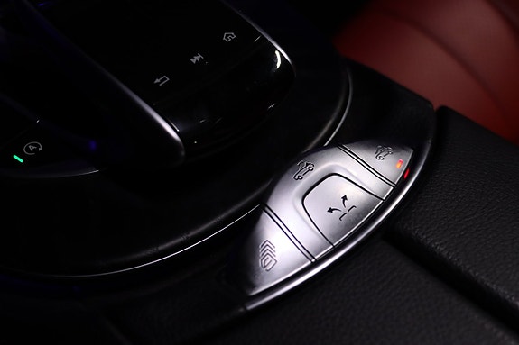 Mercedes-Benz E450 27 of 30