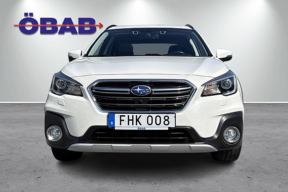 Subaru Outback 2 of 5