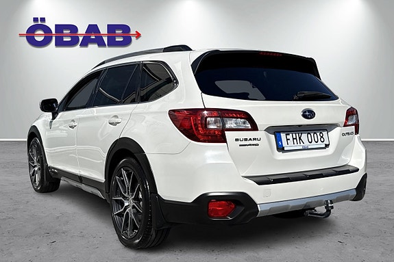 Subaru Outback 6 of 15
