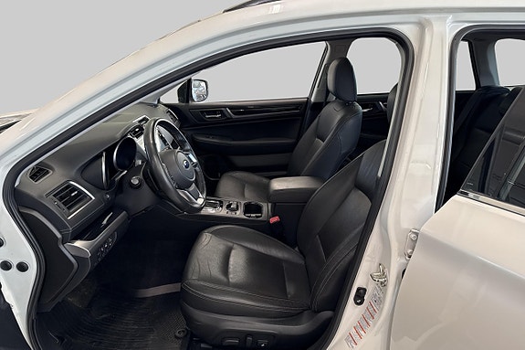 Subaru Outback 8 of 15