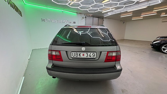 Saab 9-5 6 of 17