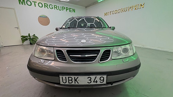 Saab 9-5 8 of 17