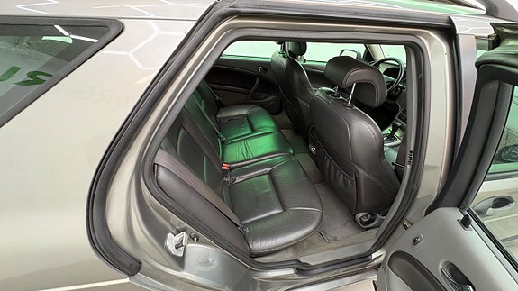 Saab 9-5 15 of 17