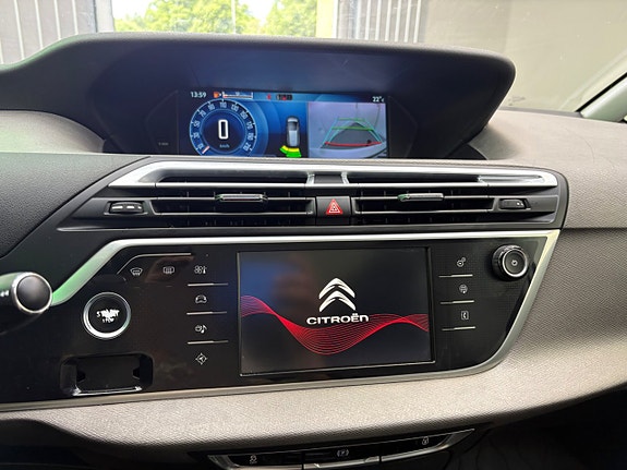 Citroen Grand C4 Picasso 22 of 24