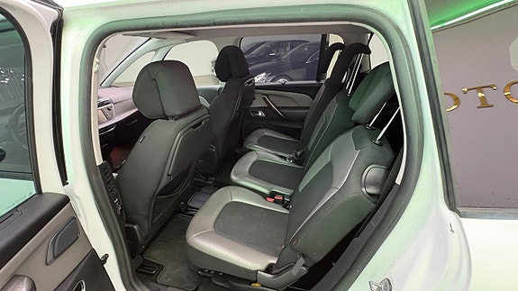Citroen Grand C4 Picasso 23 of 24