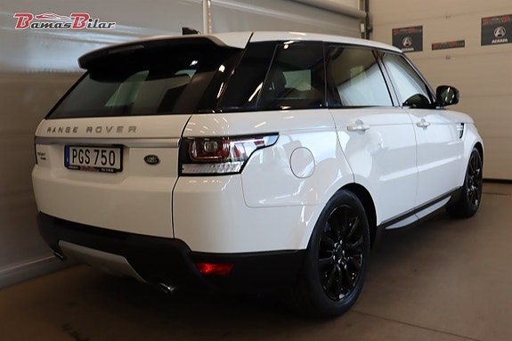 Land Rover Range Rover Sport 5 of 5