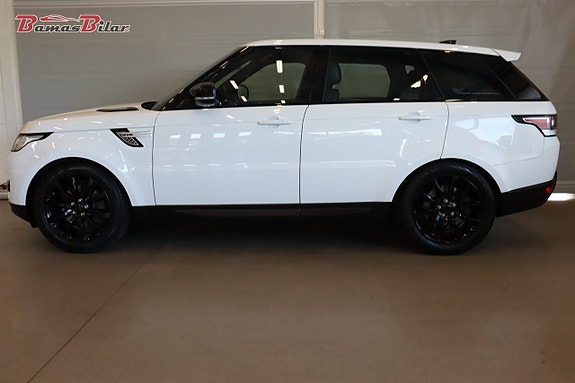 Land Rover Range Rover Sport 2 of 5