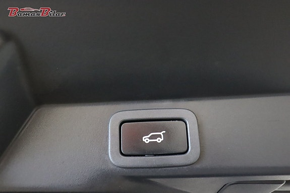 Land Rover Range Rover Sport 21 of 24