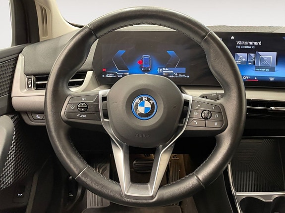 BMW 225xe 13 of 24