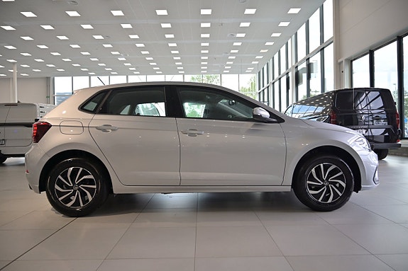 Volkswagen Polo 6 of 27