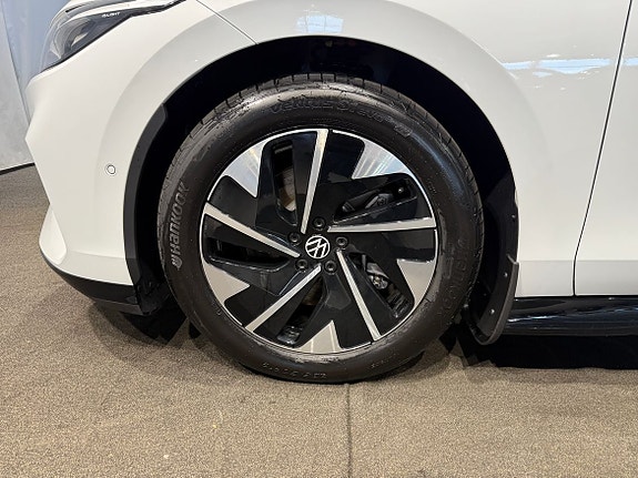 Volkswagen ID.7 4 of 5