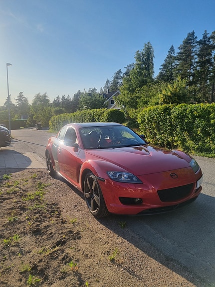 Mazda RX-8 4 of 5