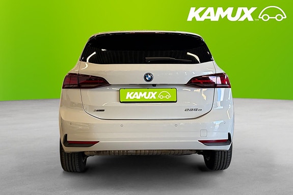 BMW 225xe 5 of 5