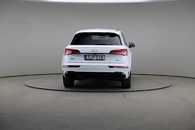 Audi Q5 2 of 3