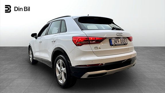Audi Q3 3 of 18