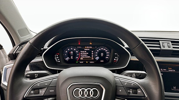 Audi Q3 16 of 18