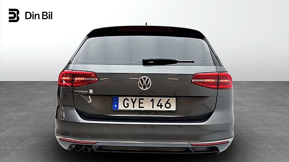 Volkswagen Passat 5 of 5