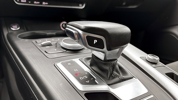 Audi A4 14 of 15