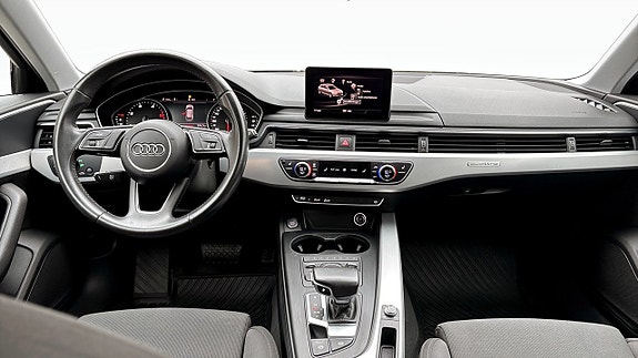 Audi A4 10 of 15