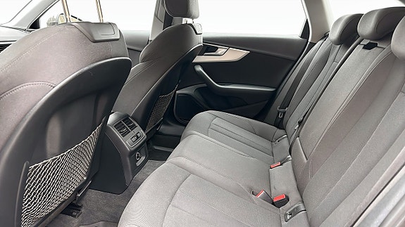 Audi A4 11 of 15