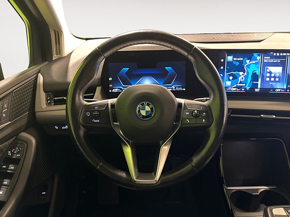 BMW 225xe 12 of 24