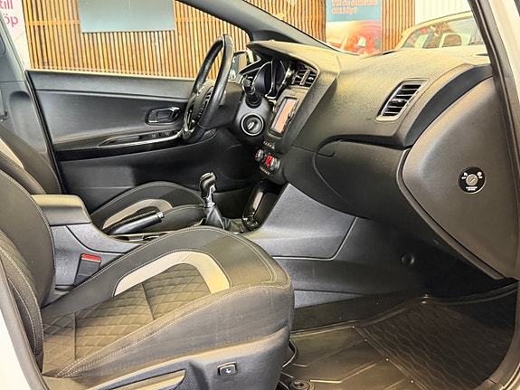 Kia Ceed 7 of 21