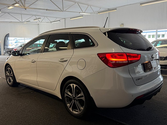 Kia Ceed 4 of 5