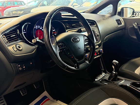 Kia Ceed 14 of 21