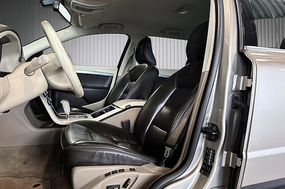 Volvo XC70 9 of 18