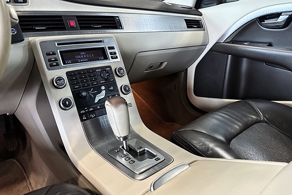 Volvo XC70 17 of 18