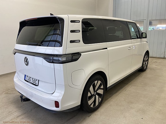 Volkswagen ID. Buzz 3 of 13