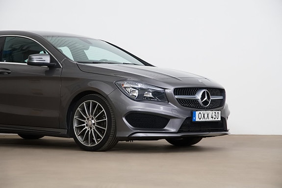 Mercedes-Benz CLA250 4 of 5