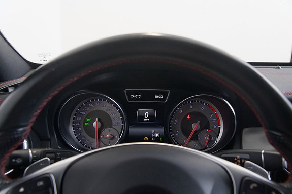 Mercedes-Benz CLA250 11 of 20