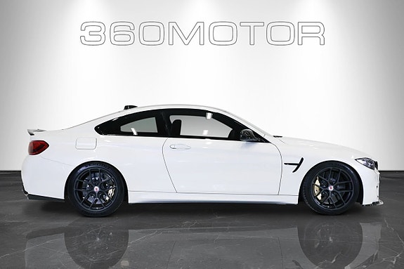 BMW M4 6 of 9