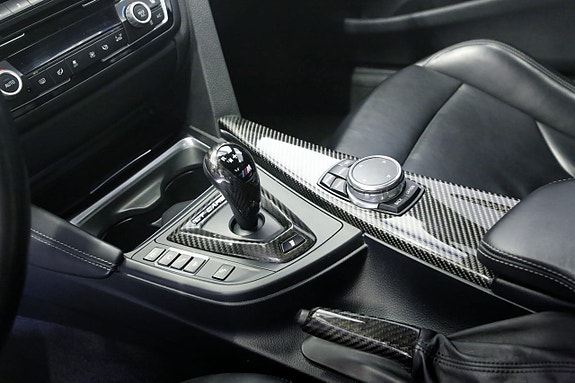 BMW M4 9 of 9