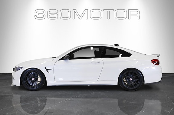 BMW M4 5 of 5