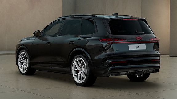 Audi Q7 3 of 5