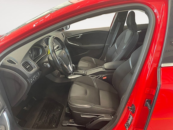 Volvo V40 9 of 21