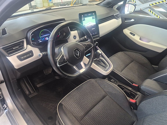 Renault Clio 7 of 8